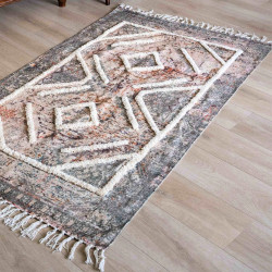 RUGS & THROWS